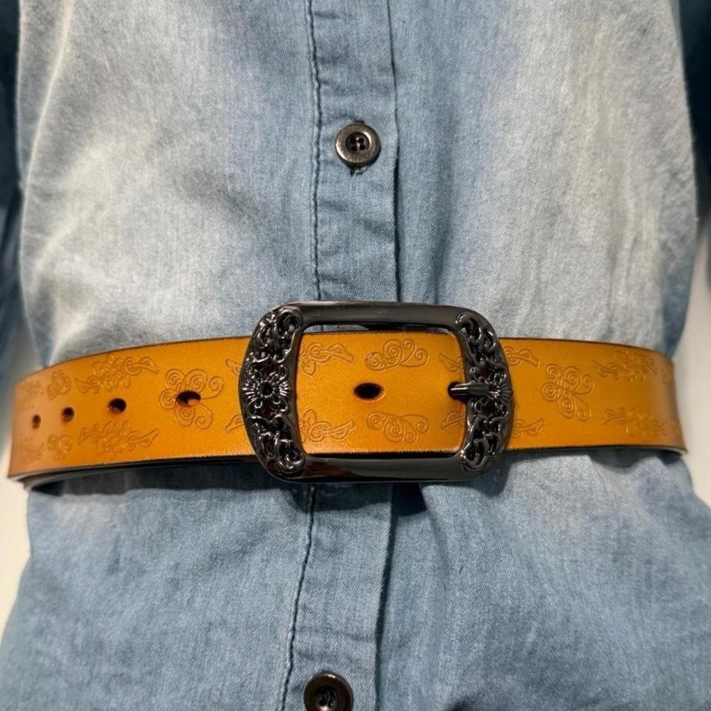 Vintage Tungho Tooled Leather Western Belt | Ornate Black Buckleโ